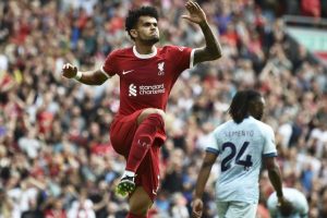 Barcelona Siap Merekrut Luis Diaz Di Permainan Sepakbola